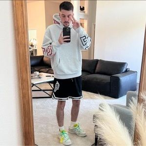 Meet your Posher, Ty